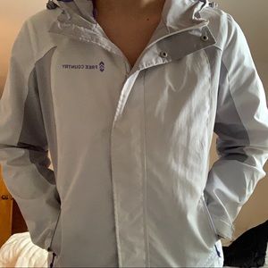 Free Country Raincoat, PERFECT FOR SPRING!